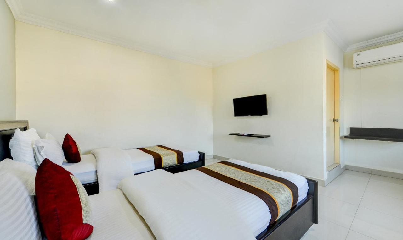 Madrasi Airport Hotel - Saibala Chennai Esterno foto