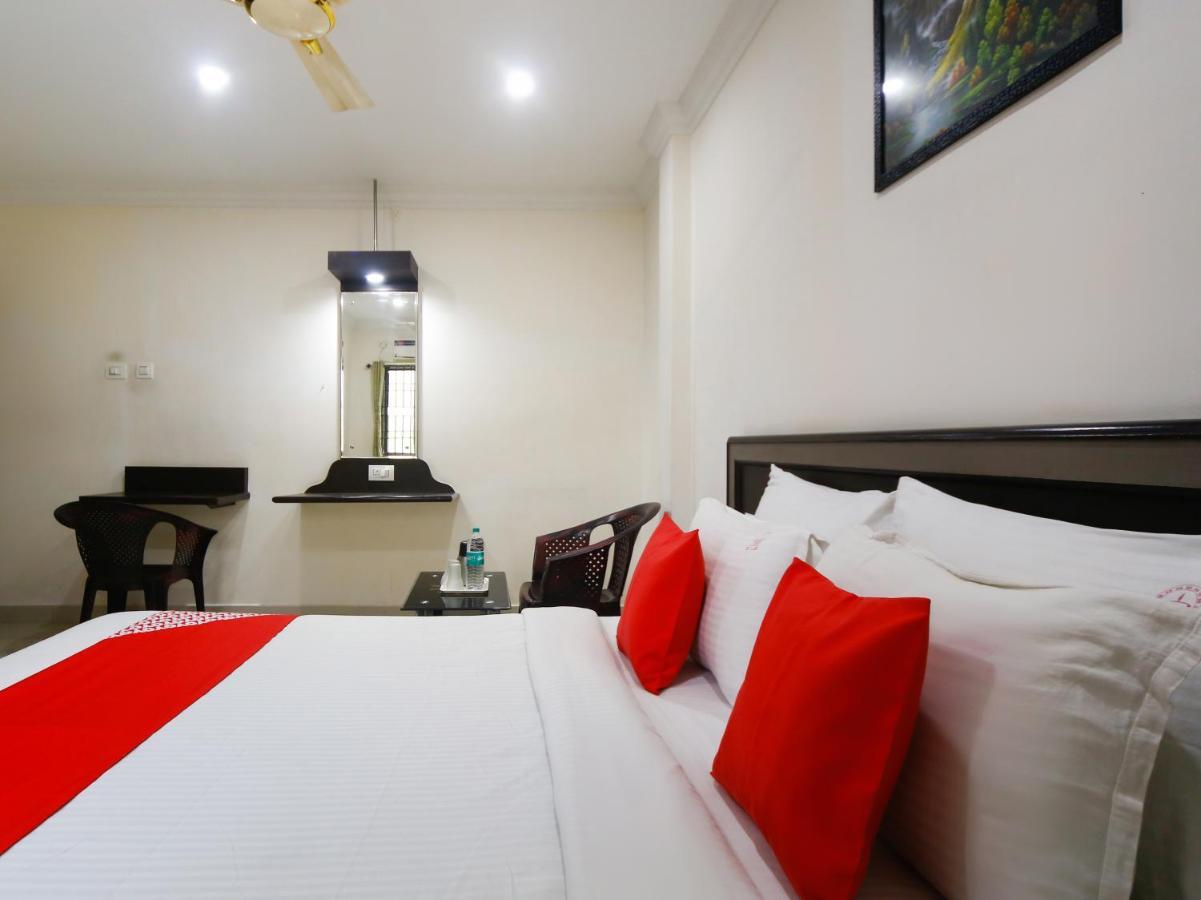 Madrasi Airport Hotel - Saibala Chennai Esterno foto
