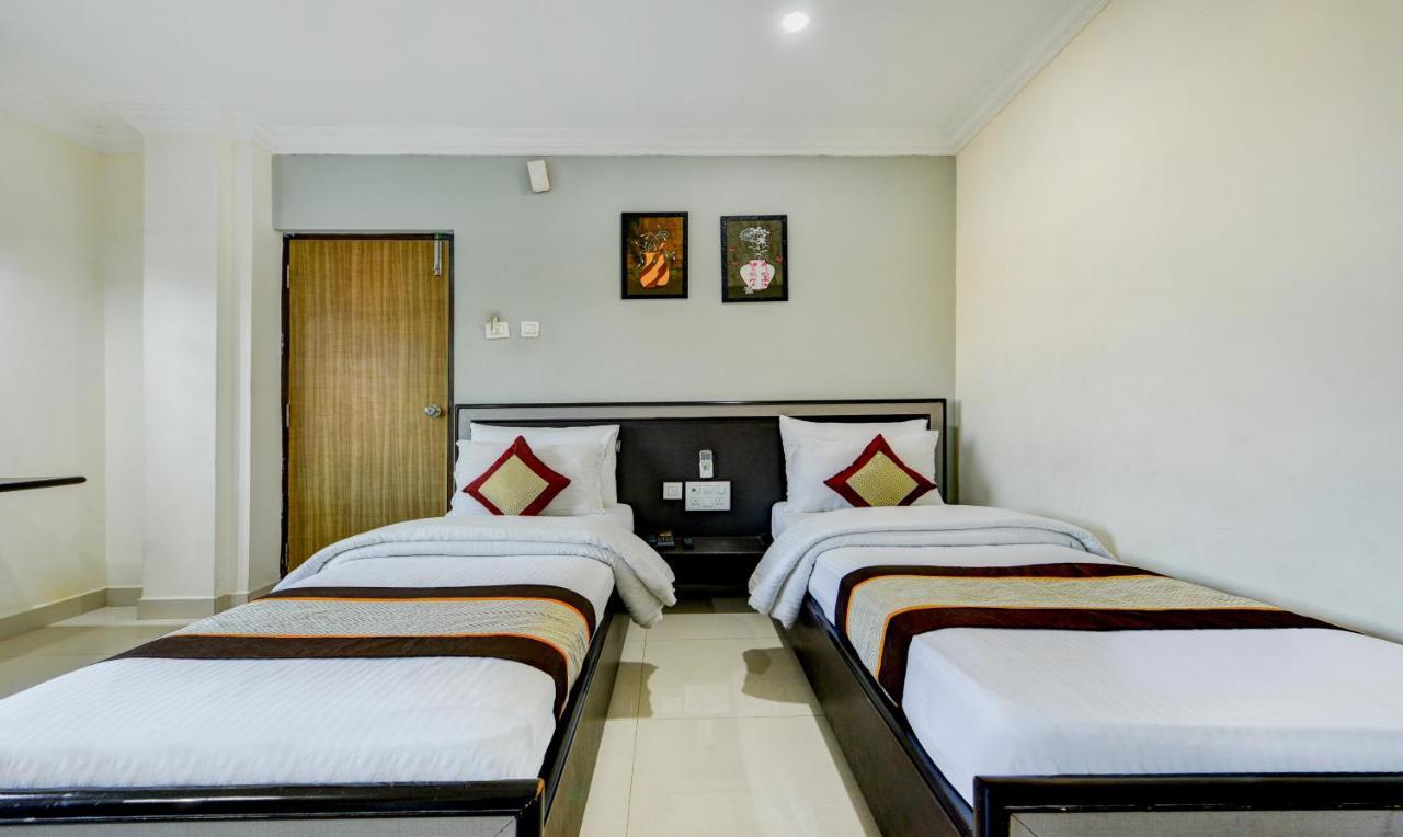Madrasi Airport Hotel - Saibala Chennai Esterno foto